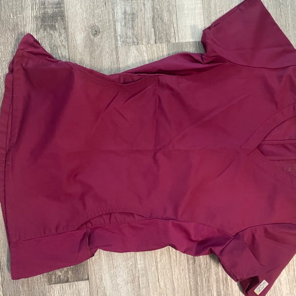 Eon Scrubs, Wine Color - XS - Picture 5 of 5